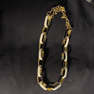 Elegant Gold and Black Chain Necklace